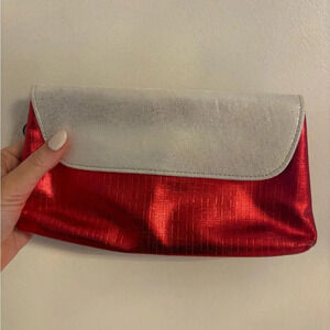 Elizabeth  Arden Festive Red Makeup Bag New